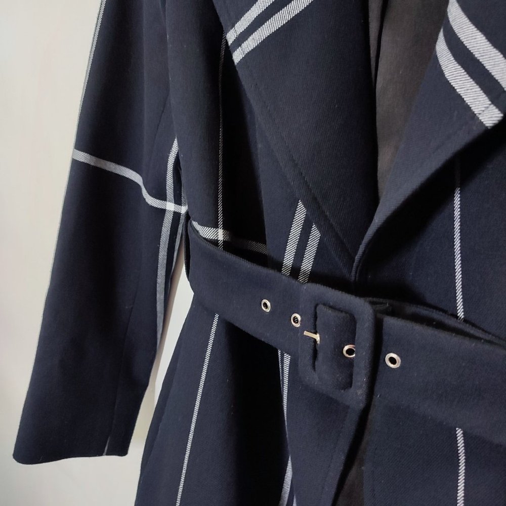 Club Monaco plaid coat dark blue white lines - Picture 9 of 13
